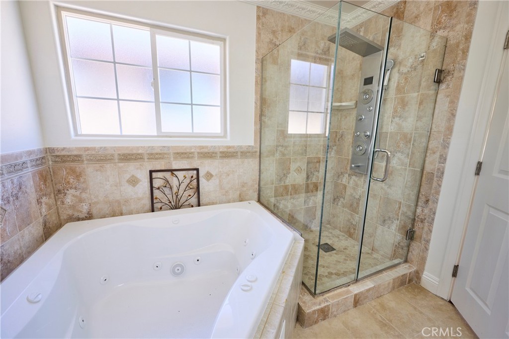 MLS #OC25272364 image #23