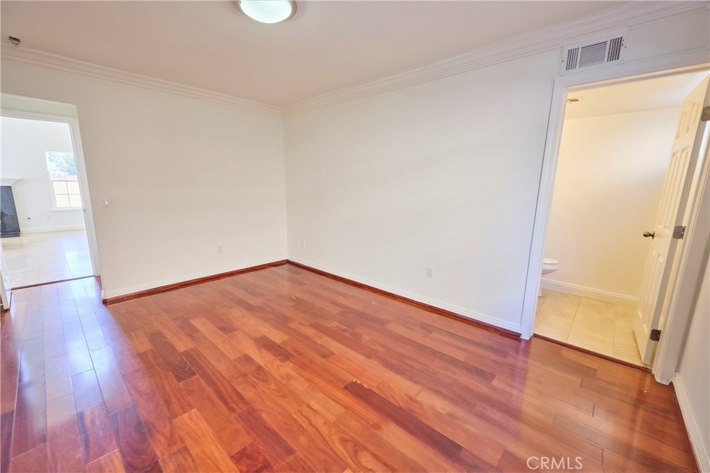 MLS #OC25272364 image #39