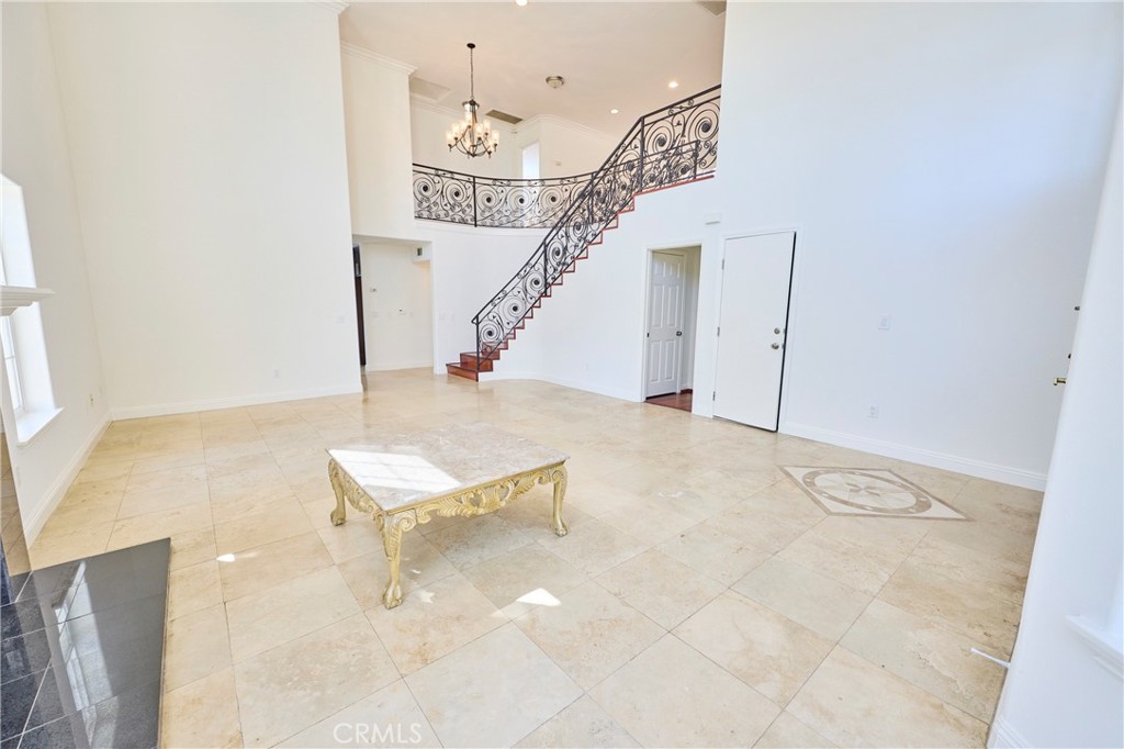 MLS #OC25272364 image #4