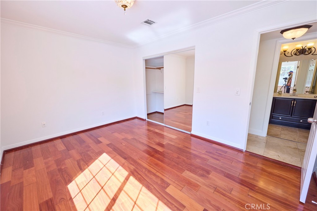 MLS #OC25272364 image #41