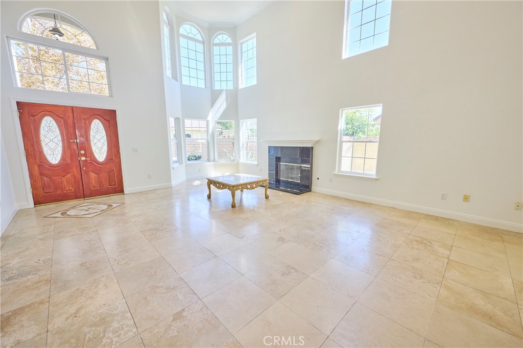 MLS #OC25272364 image #8