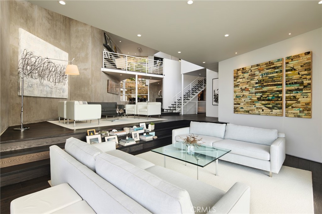 MLS #OC25272385 image #11