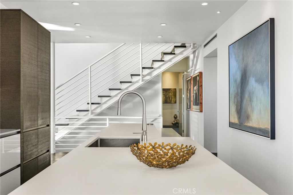 MLS #OC25272385 image #19