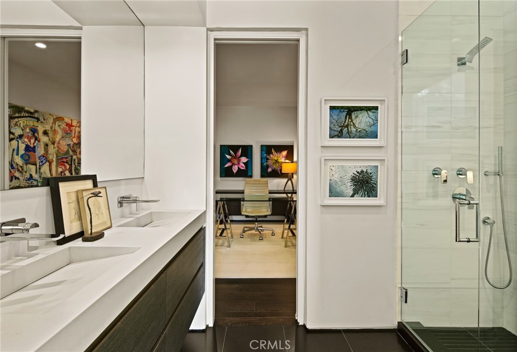 MLS #OC25272385 image #24