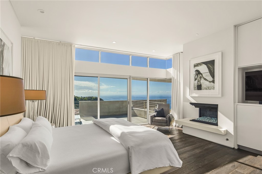 MLS #OC25272385 image #28