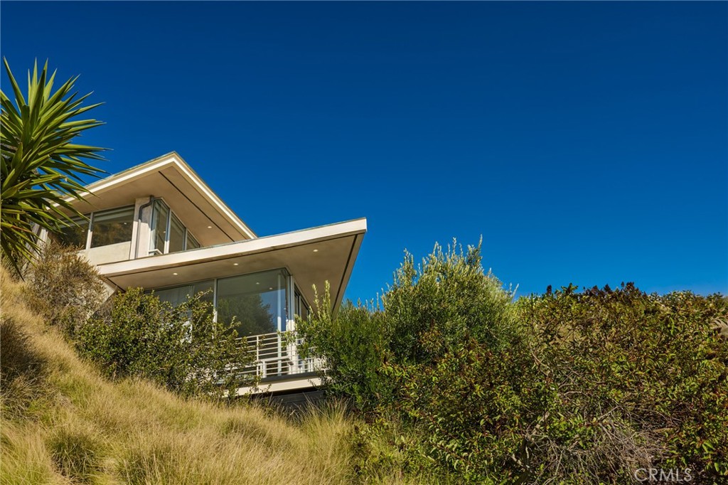 MLS #OC25272385 image #3