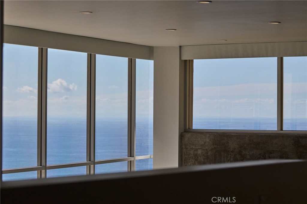 MLS #OC25272385 image #37