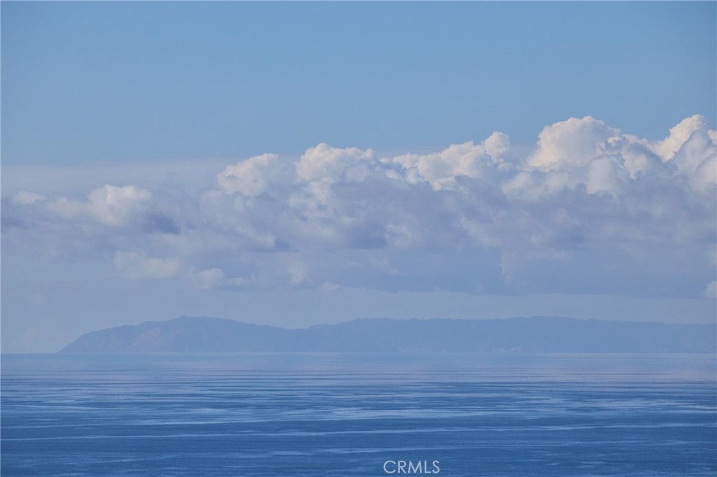 MLS #OC25272385 image #4