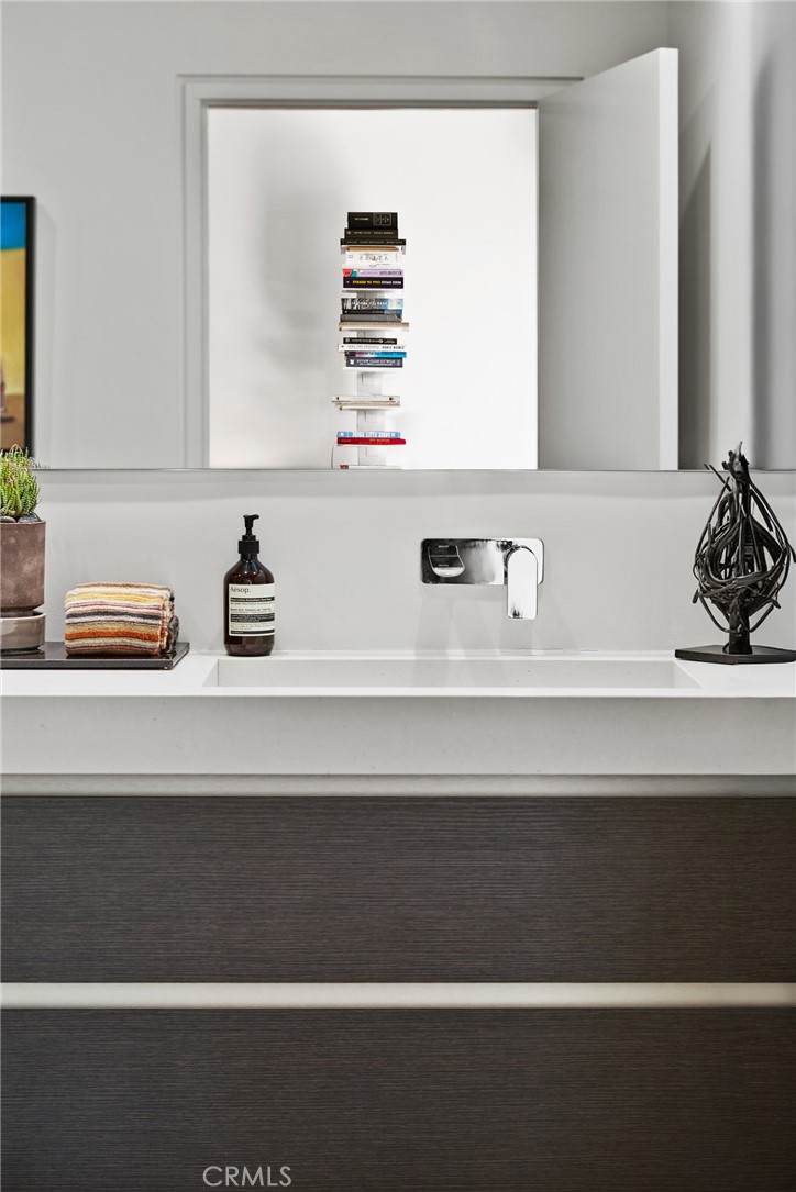 MLS #OC25272385 image #44