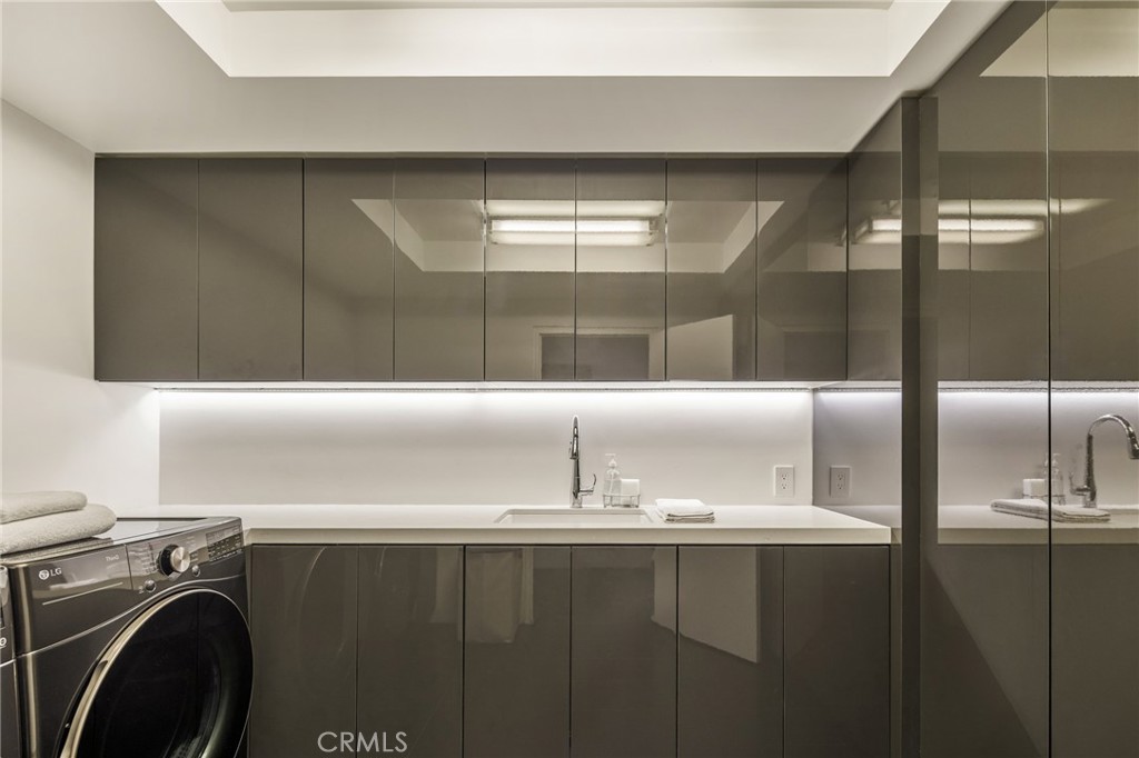 MLS #OC25272385 image #45