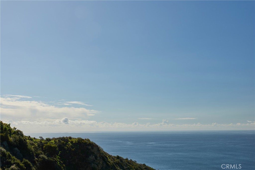 MLS #OC25272385 image #6