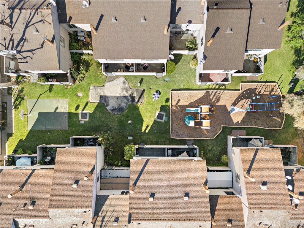 MLS #OC25272386 image #14