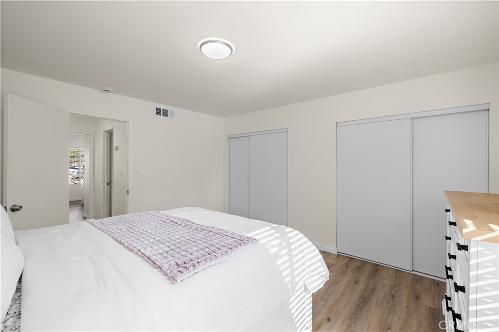 MLS #OC25272386 image #8