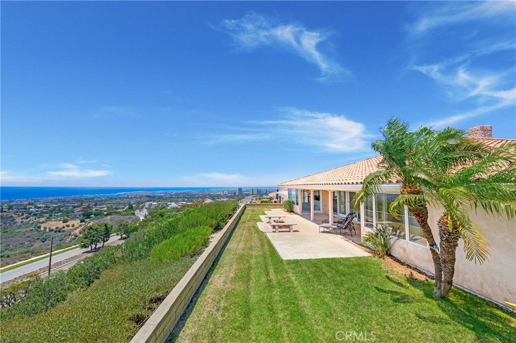 MLS #OC25272387 image #0