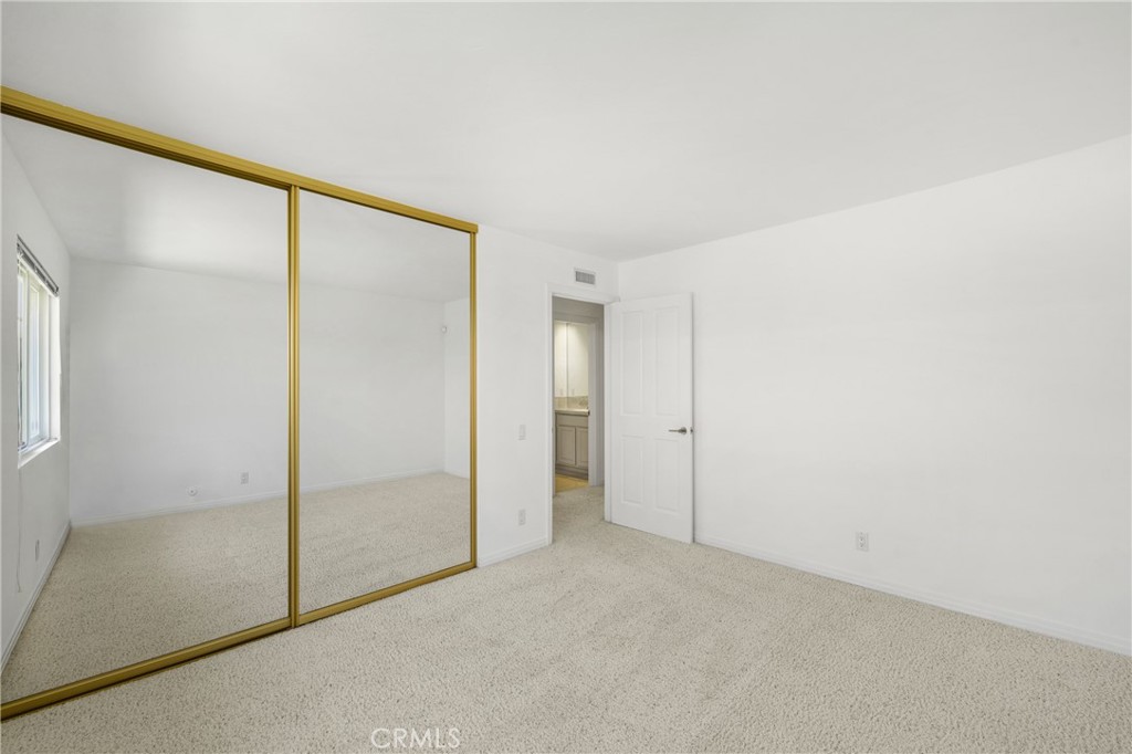 MLS #OC25272387 image #12