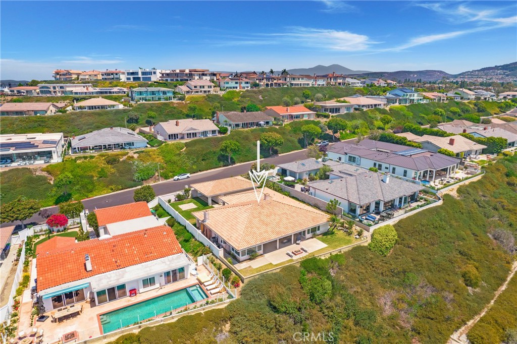 MLS #OC25272387 image #20