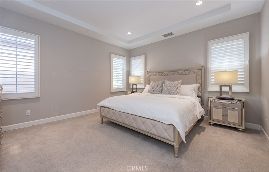 MLS #OC25272411 image #12