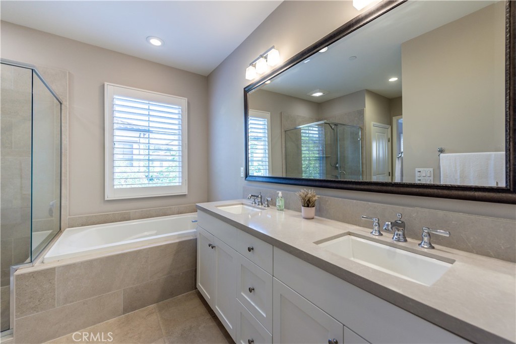 MLS #OC25272411 image #14