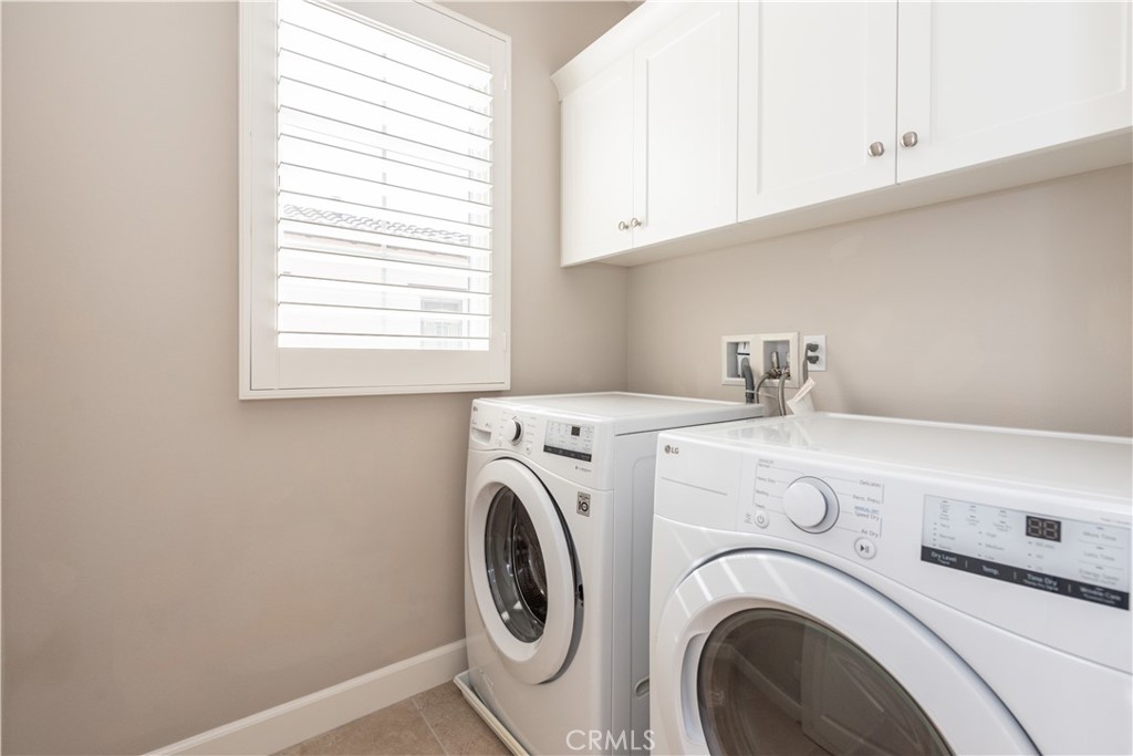 MLS #OC25272411 image #23