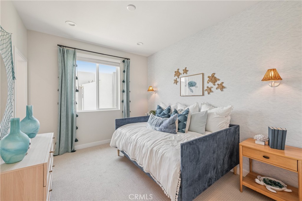 MLS #OC25272412 image #5