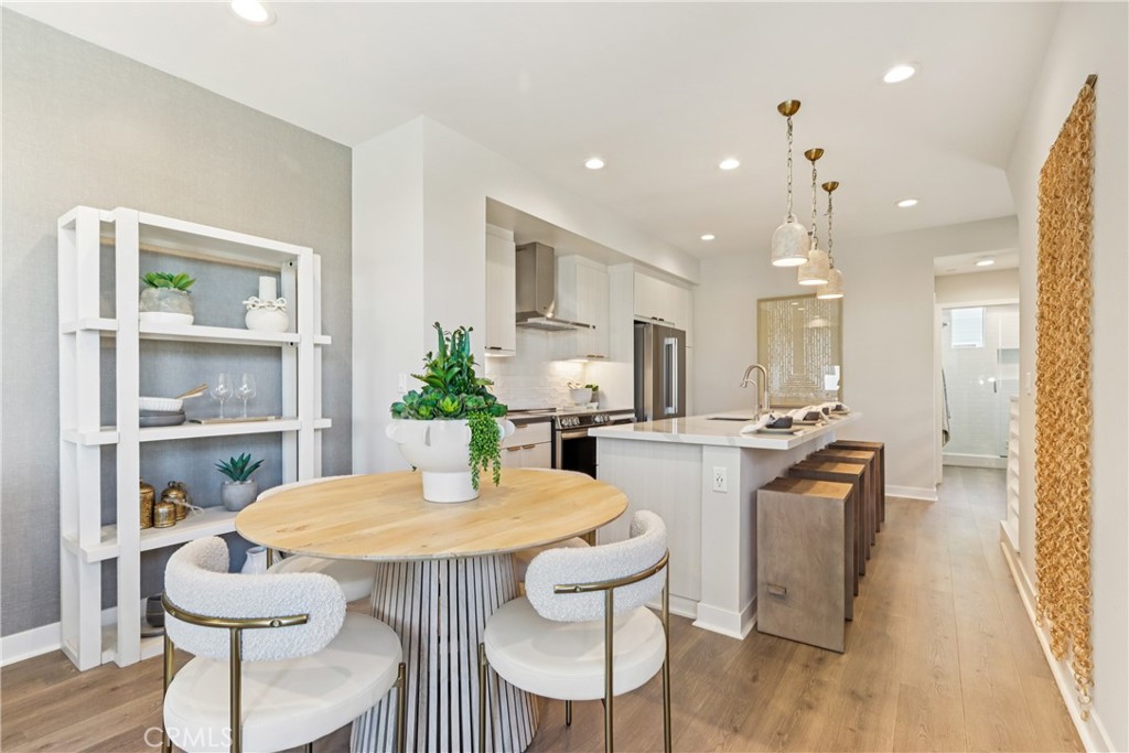 MLS #OC25272413 image #2