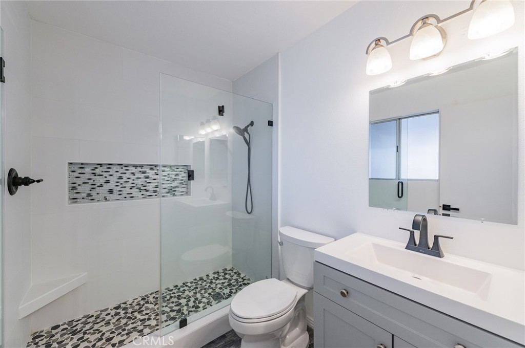 MLS #OC25272426 image #13