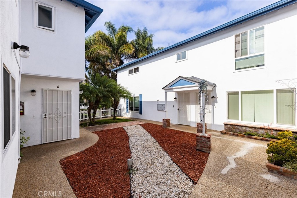 MLS #OC25272434 image #8