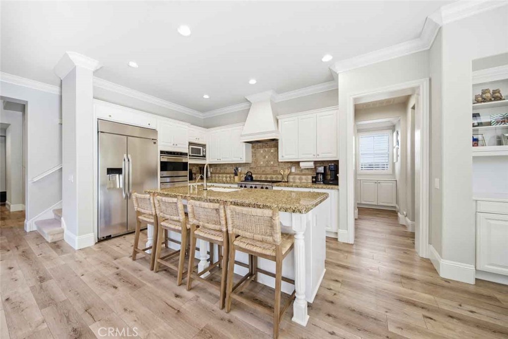 MLS #OC25272447 image #1