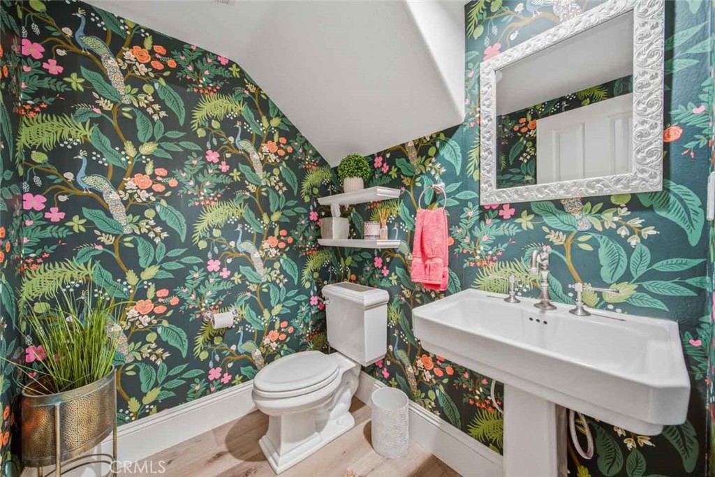 MLS #OC25272447 image #14