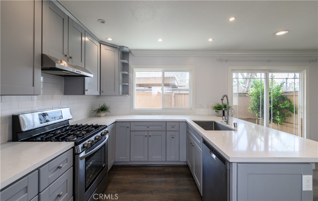 MLS #OC25272458 image #11