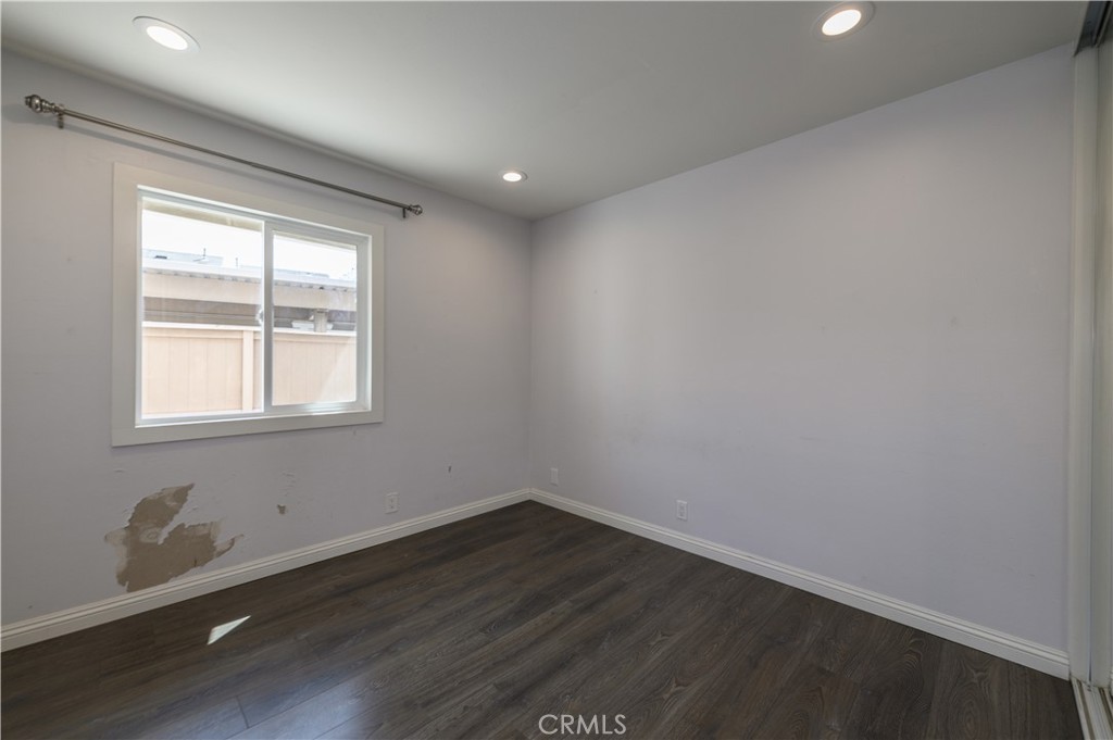 MLS #OC25272458 image #17