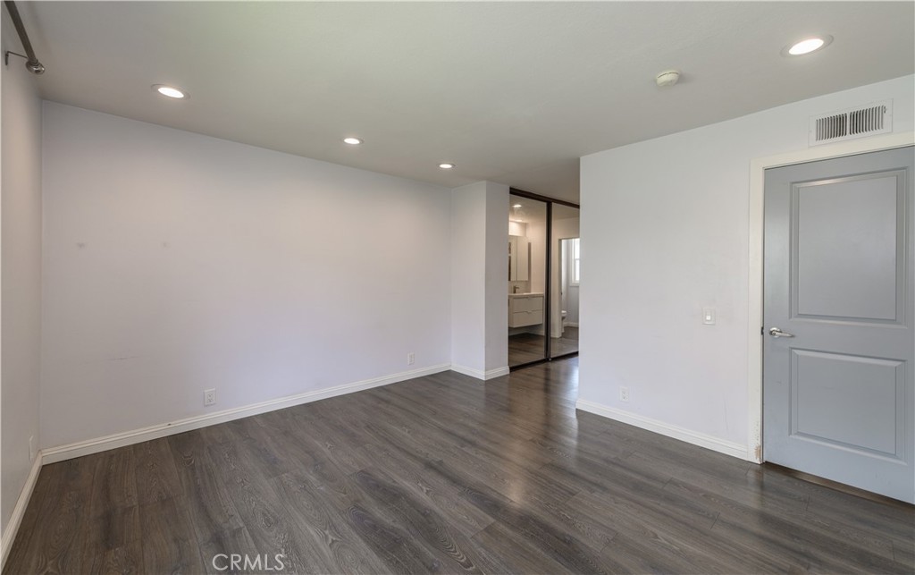 MLS #OC25272458 image #20