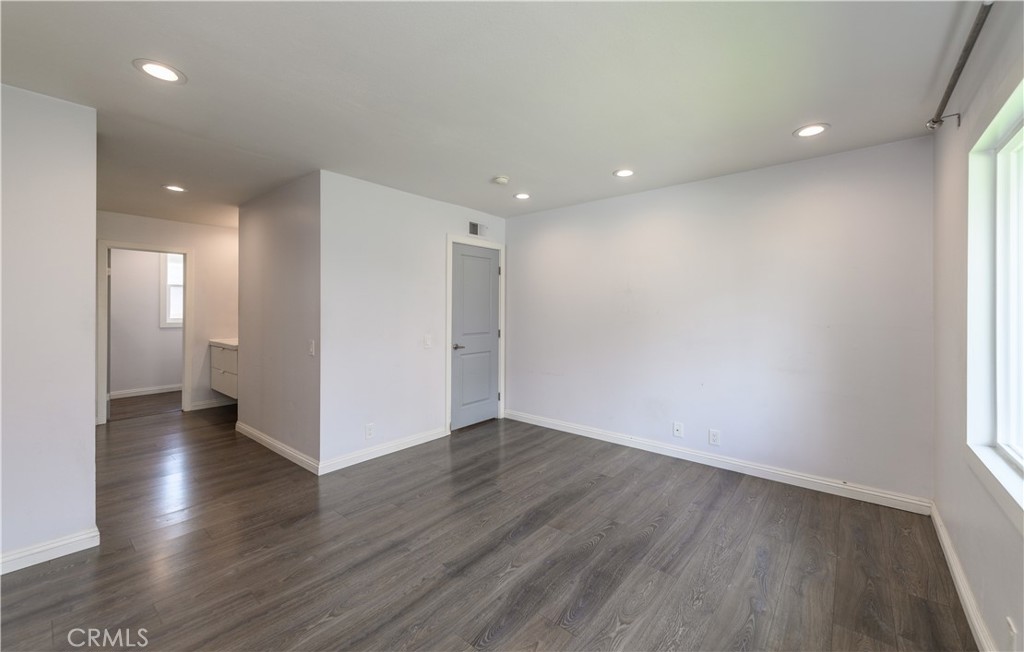 MLS #OC25272458 image #21