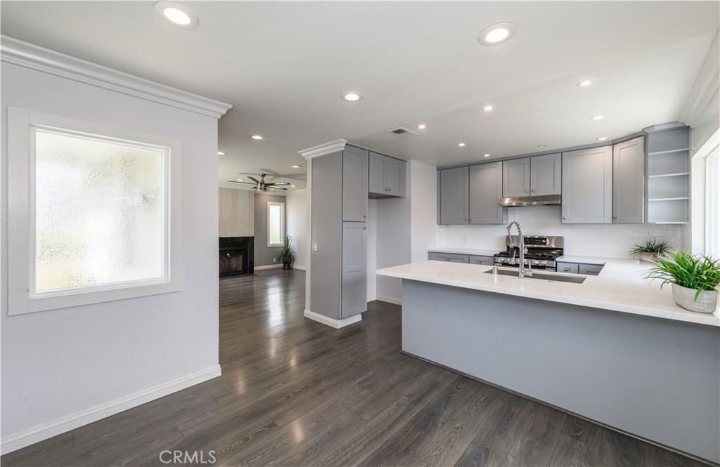 MLS #OC25272458 image #9