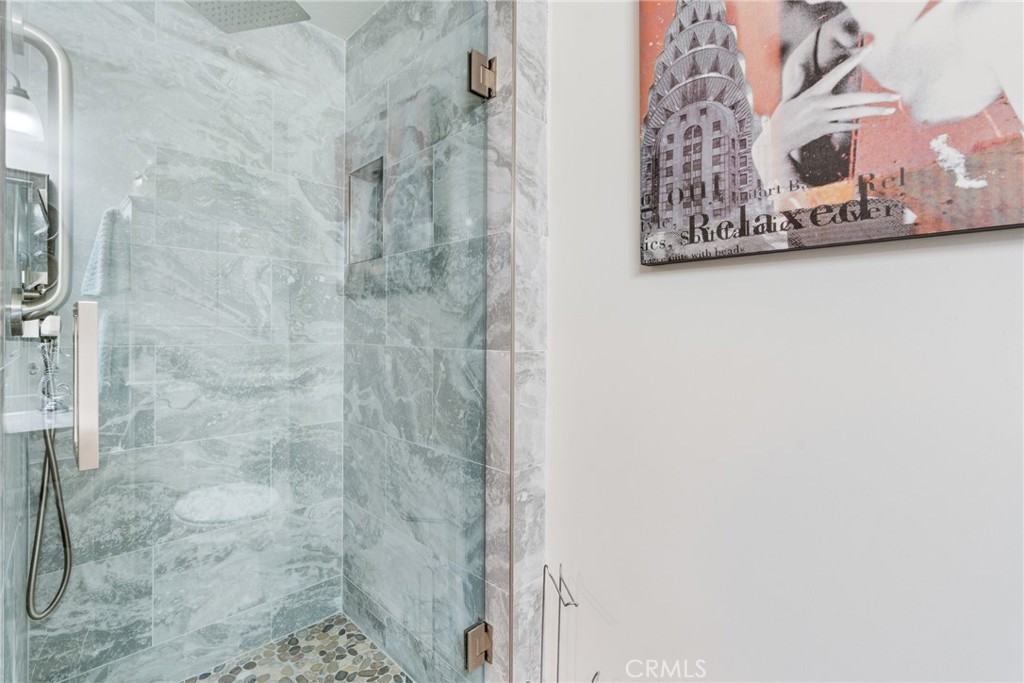 MLS #OC25272460 image #12