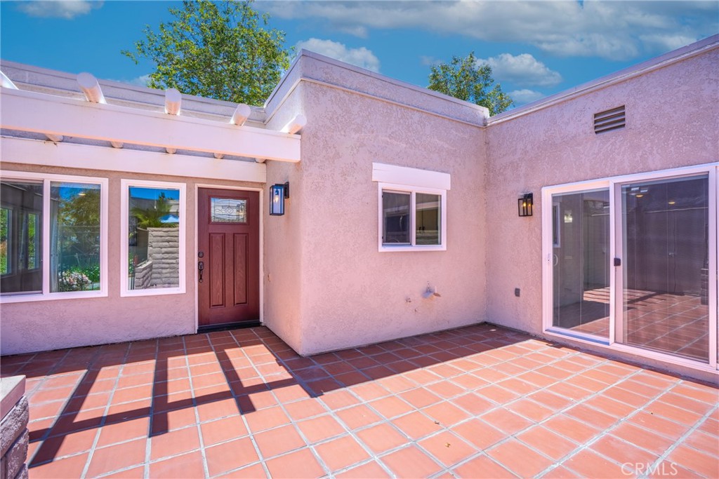 MLS #OC25272460 image #2