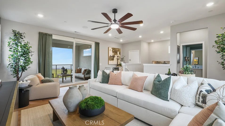 MLS #OC25272470 image #19