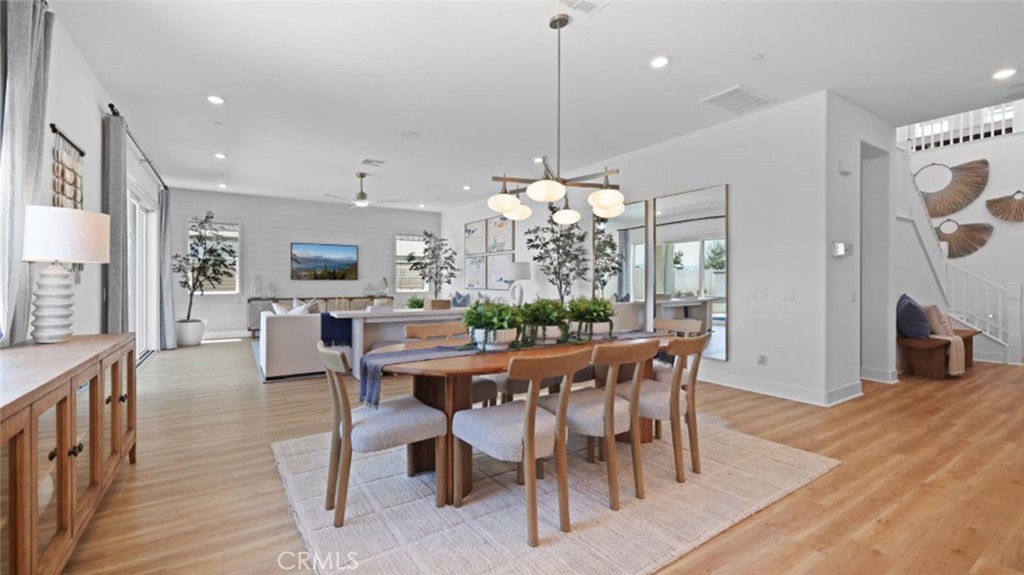 MLS #OC25272493 image #8