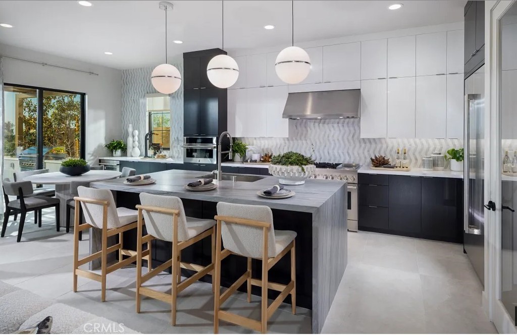 MLS #OC25272528 image #0