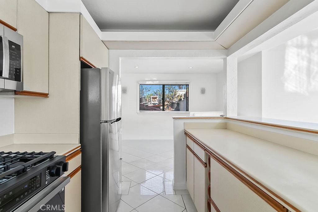 MLS #OC25272534 image #11
