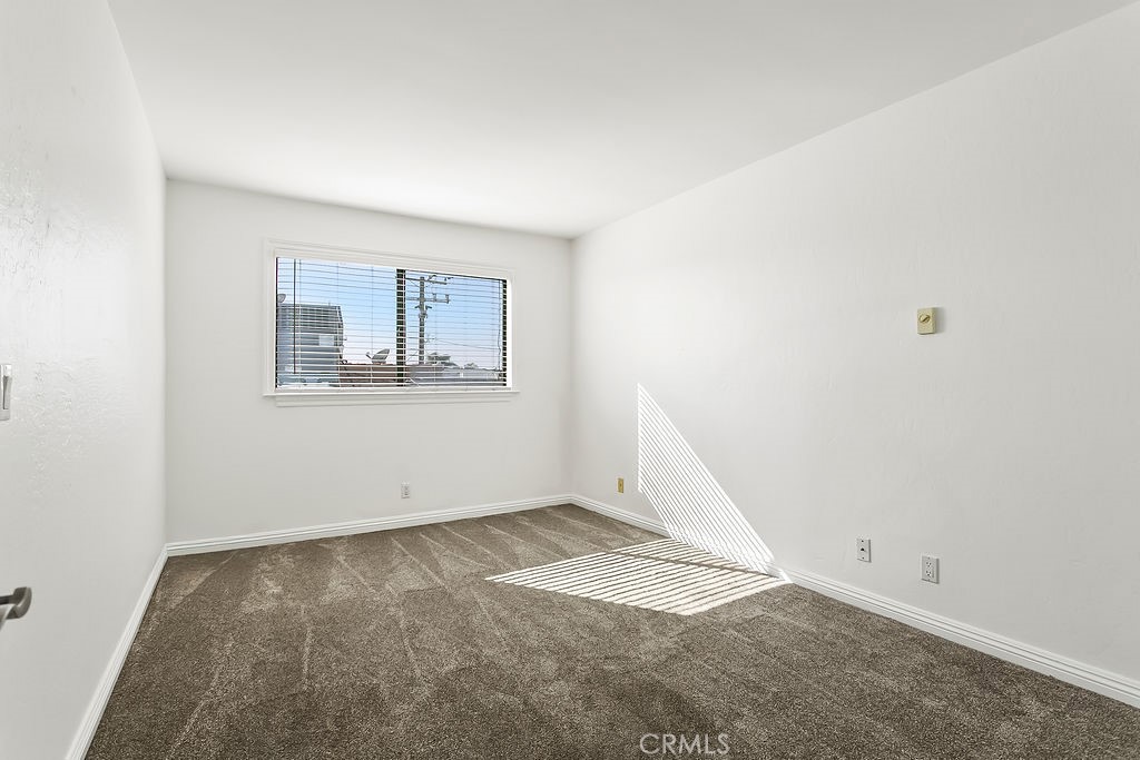 MLS #OC25272534 image #16