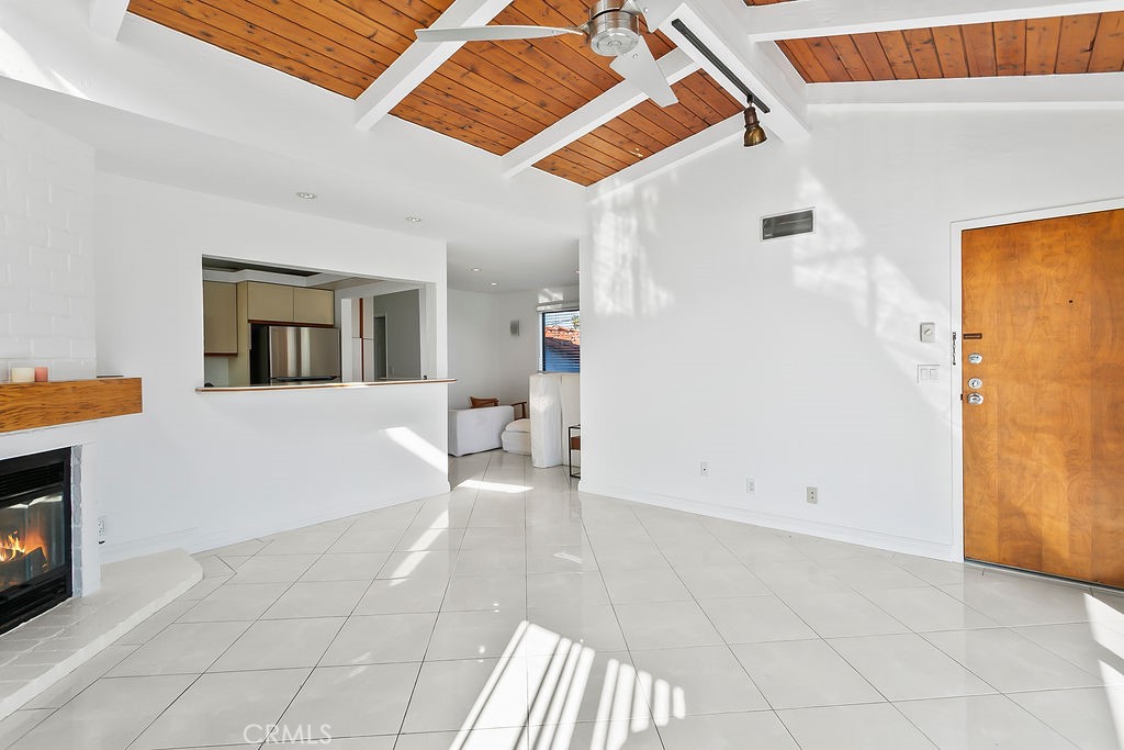 MLS #OC25272534 image #5