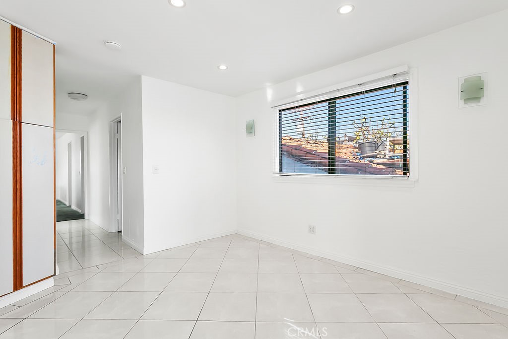 MLS #OC25272534 image #7