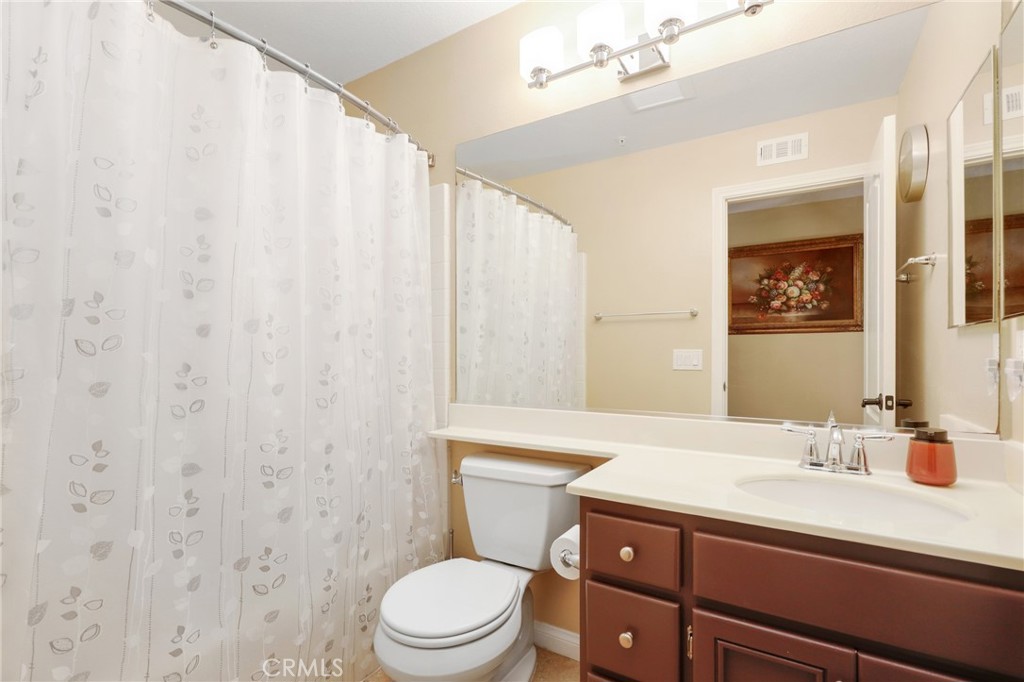 MLS #OC25272543 image #15