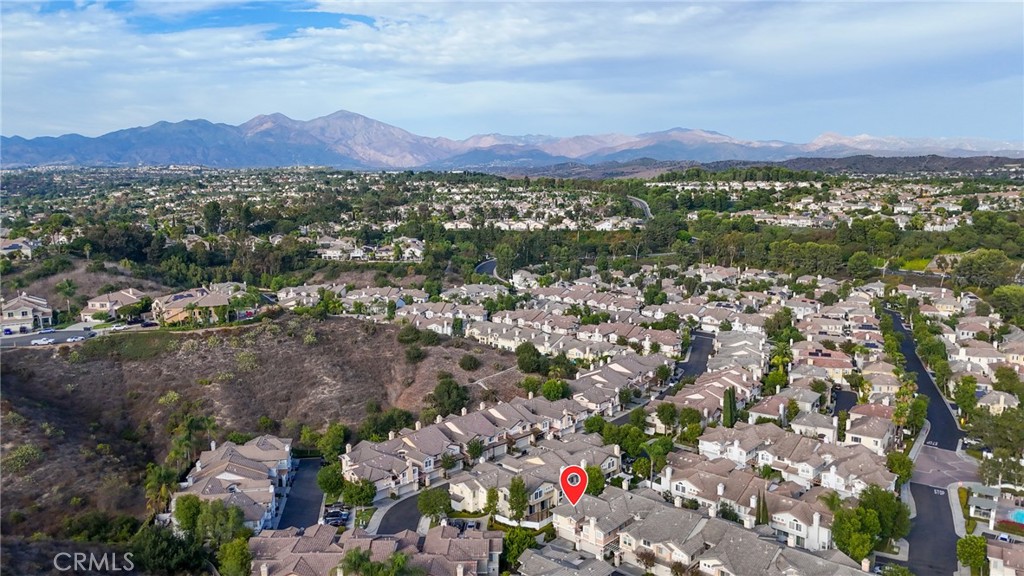 MLS #OC25272543 image #29