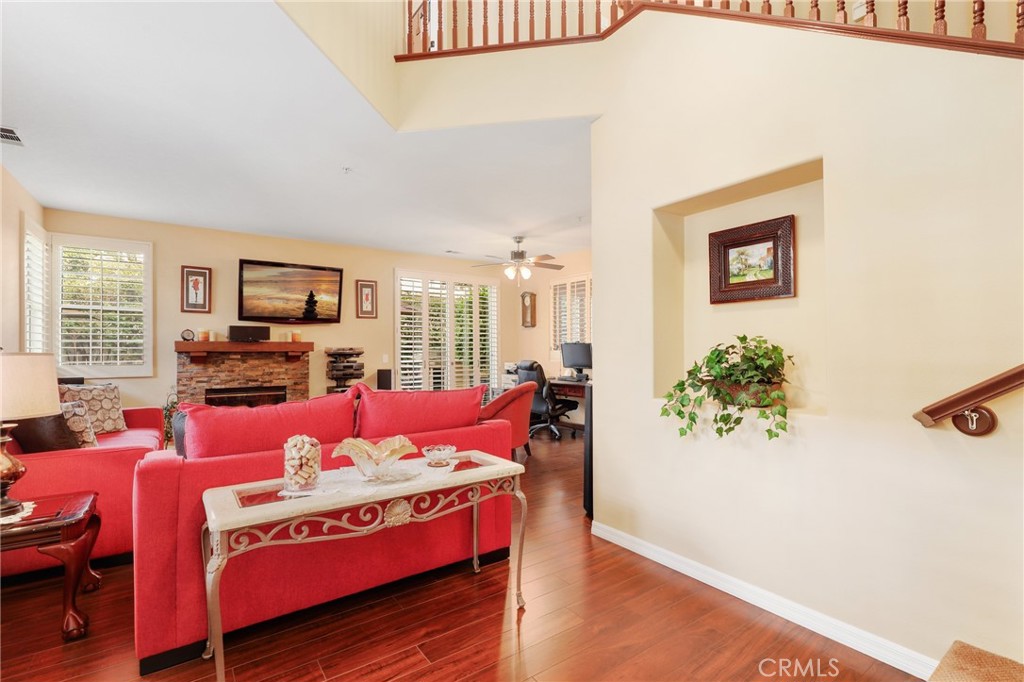 MLS #OC25272543 image #3