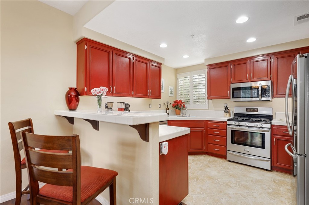 MLS #OC25272543 image #7