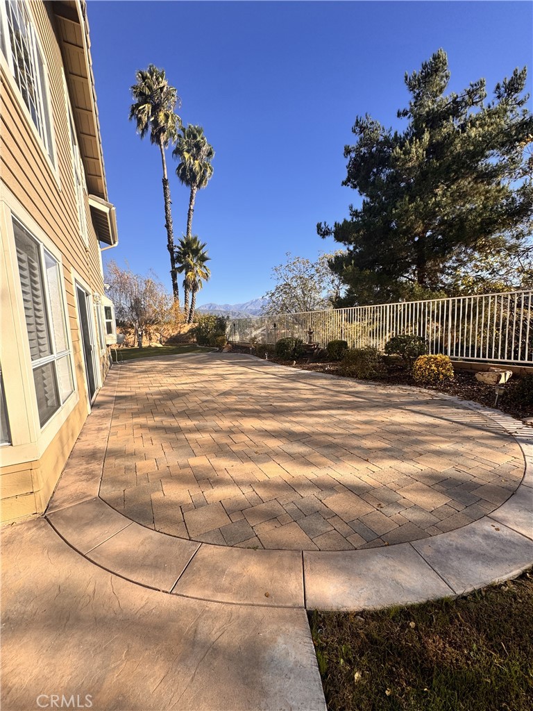 MLS #OC25272573 image #21