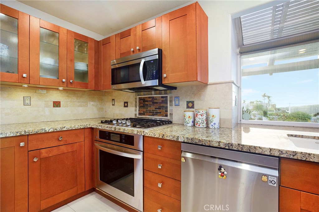 MLS #OC25272593 image #10