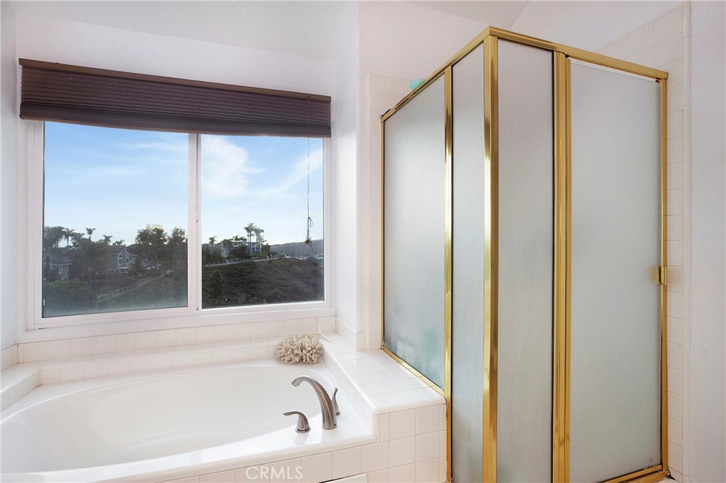 MLS #OC25272593 image #22